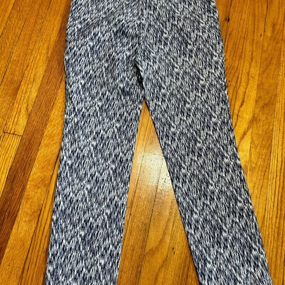 Soft Surroundings Stretch Ankle Pants Size 8 Blue And  White - Picture 7 of 7